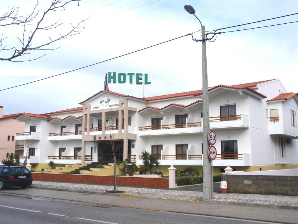 Hotel Ouro Verde 莱里亚维埃拉 外观 照片